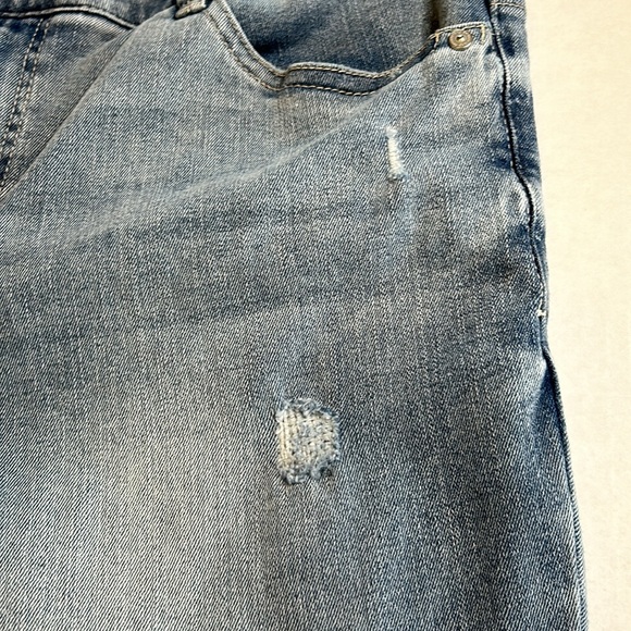 3/$25 Democracy Ab Tech Distressed Strt Leg Destroyed Hem Lt Denim Jean sz14 - Picture 4 of 16